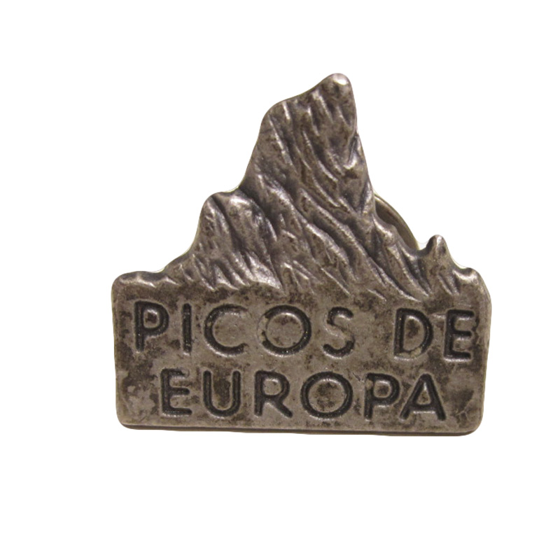 Imagen pin metal picos de Europa